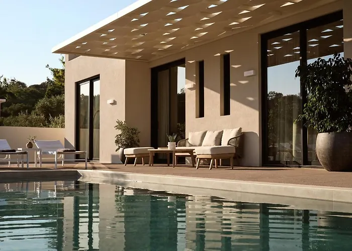 Theta By Select Villa *