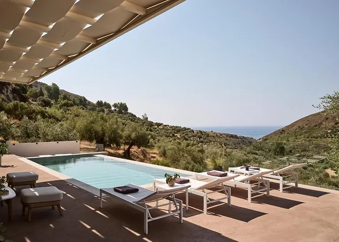 Theta By Select * Kalamákion