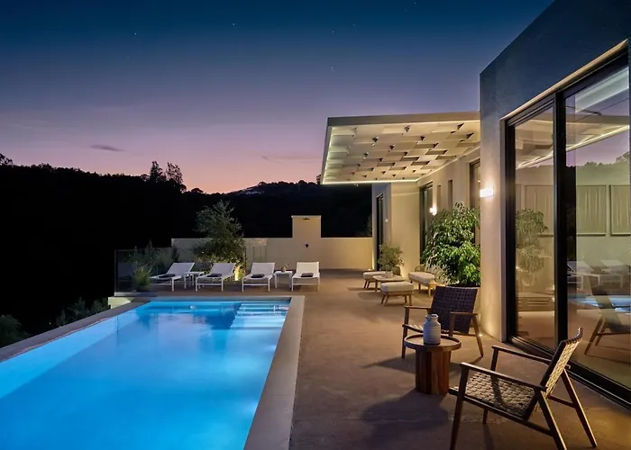 Theta By Select Kalamákion